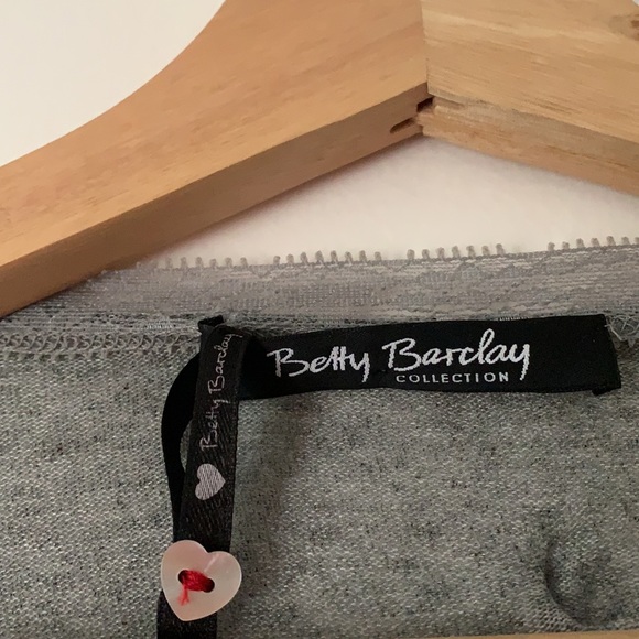 Brand new high quality Betty Barclay cardigan - Picture 2 of 5